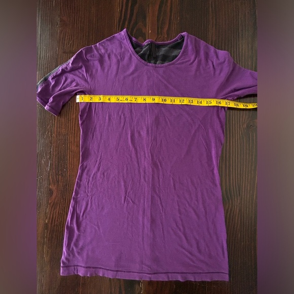 Lululemon | Devotion Short Sleeve Tee | Violet/ Black/ Grey | Women’s‎ Size 6 - Picture 6 of 7